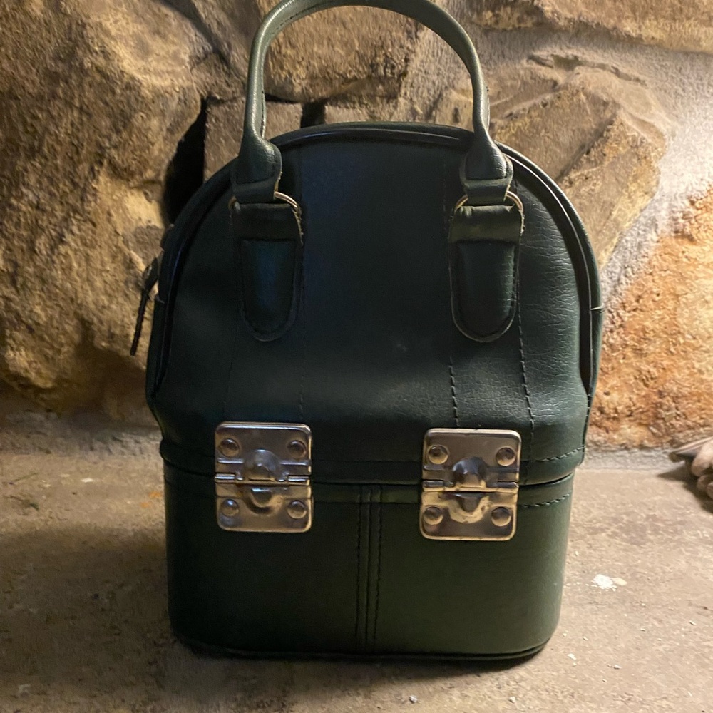 Vintage Green Leather Train Case - Picture 3 of 5